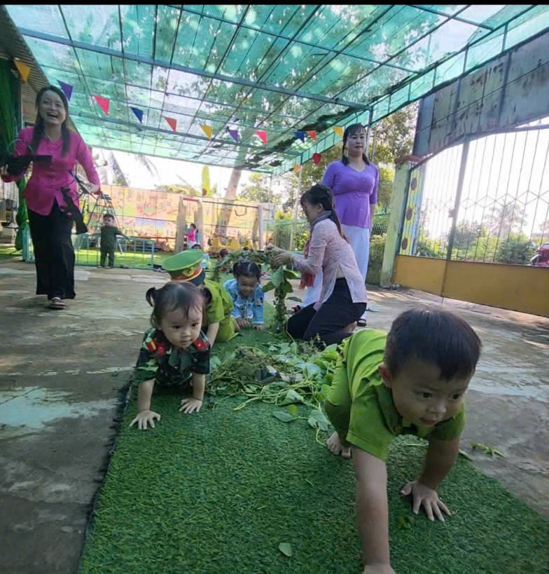 bò chui qua hầm
